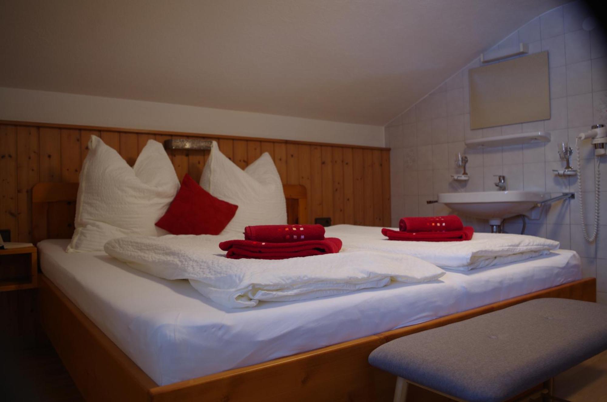 Sonnenkogel Appartement Galtür Esterno foto